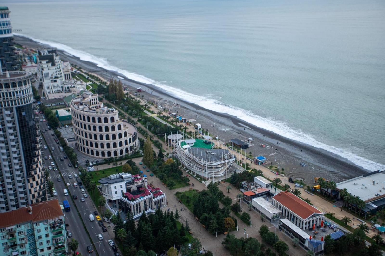 Suites Orbi City Aparthotel Batumi Exterior foto